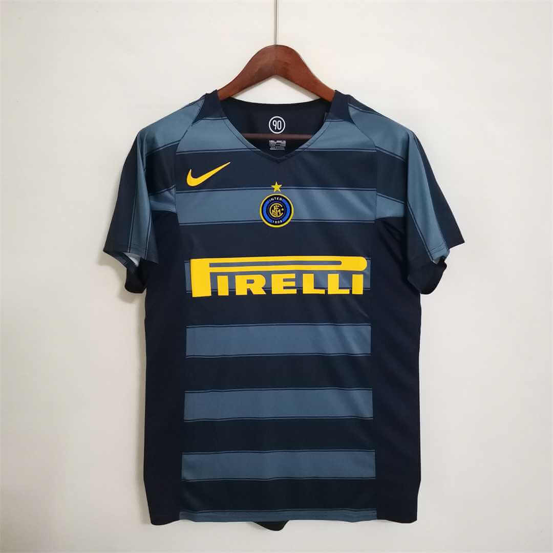 04-05 Inter Milan Retro Jersey (Serie A PATCHES)