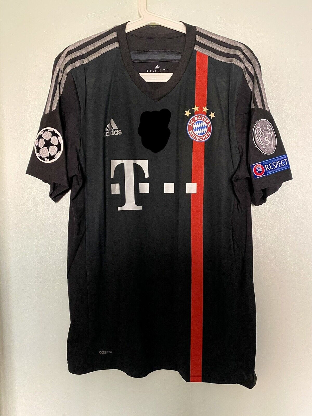 13-14 Bayern Retro Jersey (UCL PATCHES) - No Club WC Patches